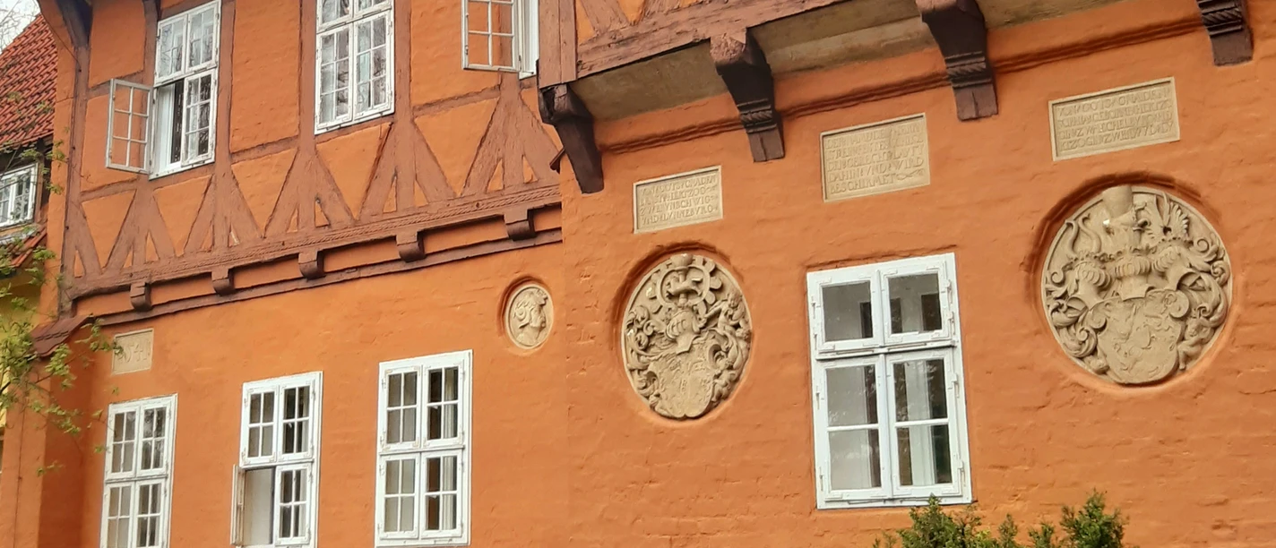 Gebäude Amtsgericht Gustav Stresemann Institut Bad Bevensen F. GSI (3).jpg