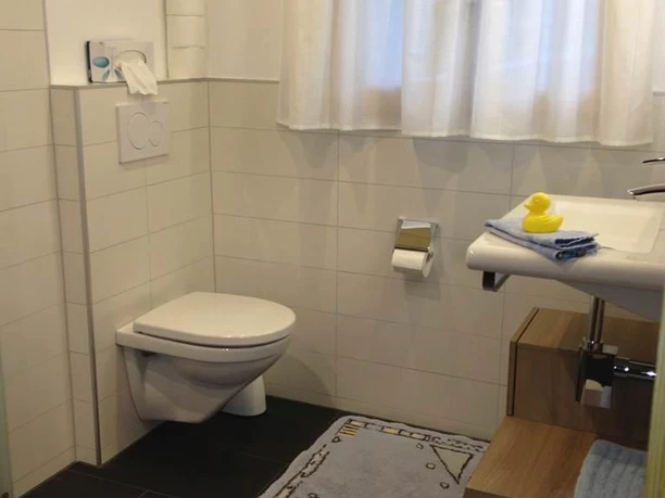 Dusche WC EG