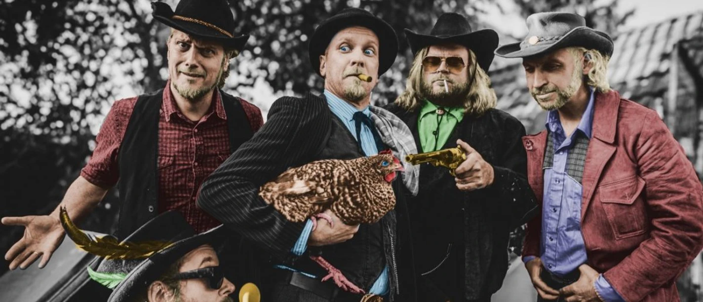 CountryKing_Huhn_Coloured_300dpi-scaled