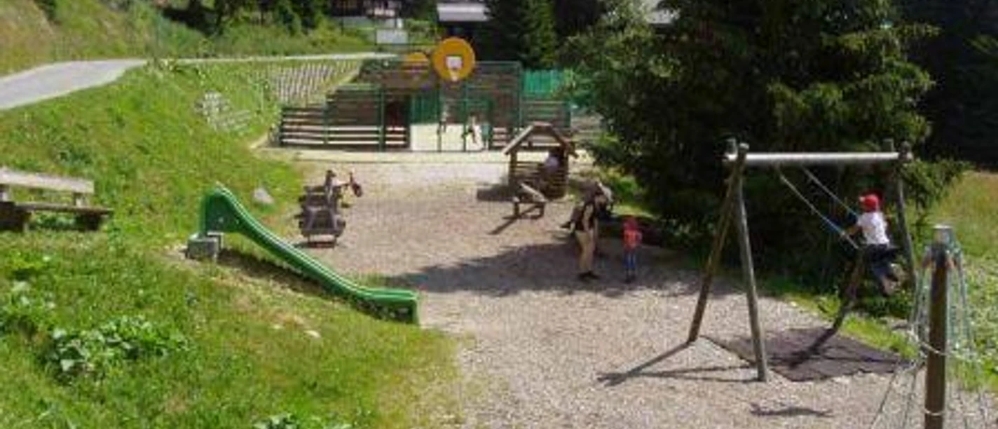 Spielplatz nur 2 Minuten entfernt