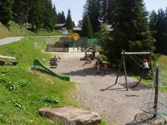 Spielplatz nur 2 Minuten entfernt