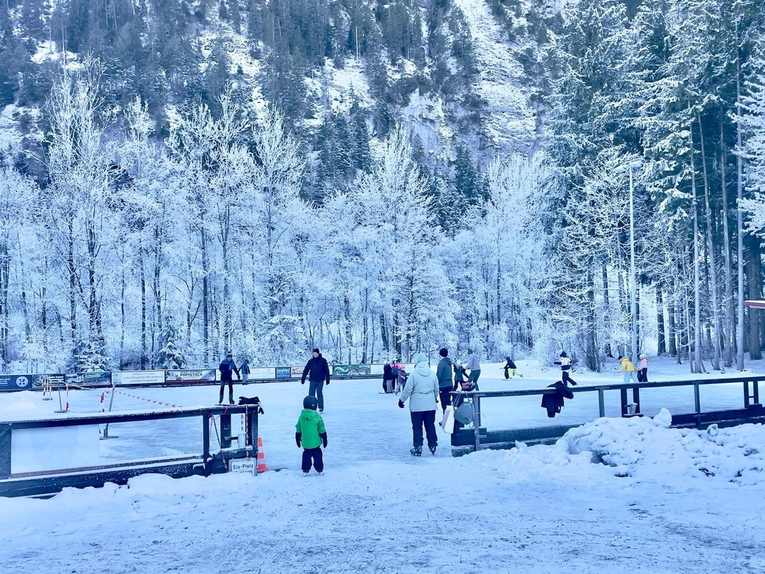 Schlittschuhlaufen.jpg