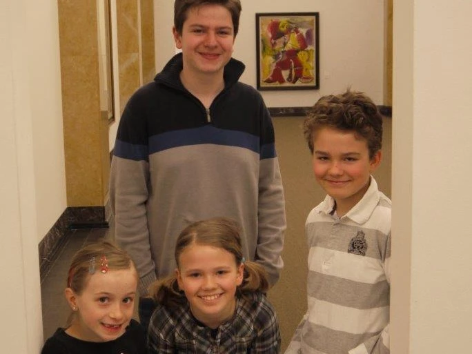 20260204 Kinder führen Kinder