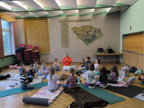 Yoga für Kinder (5+)