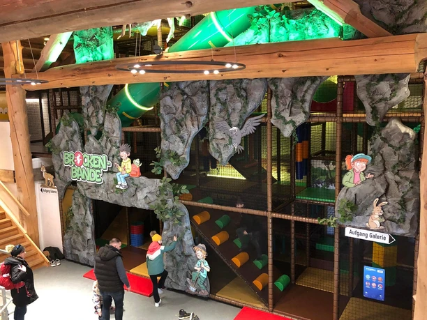 Typisch Harz-Regioshop - Indoorspielwelt Spiel und Spaß mit der Brockenbande in der Indoorspielwelt an der Rappbodetalsperre.