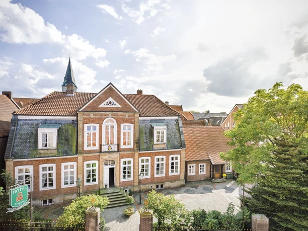 Aussenansicht Haus Russell.jpg