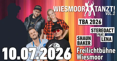 Wiesmoor Tanzt.jpg Buntes Festivalplakat mit Künstlern und Datum 10.07.2026 für Wiesmoor Tanzt auf der Freilichtbühne.