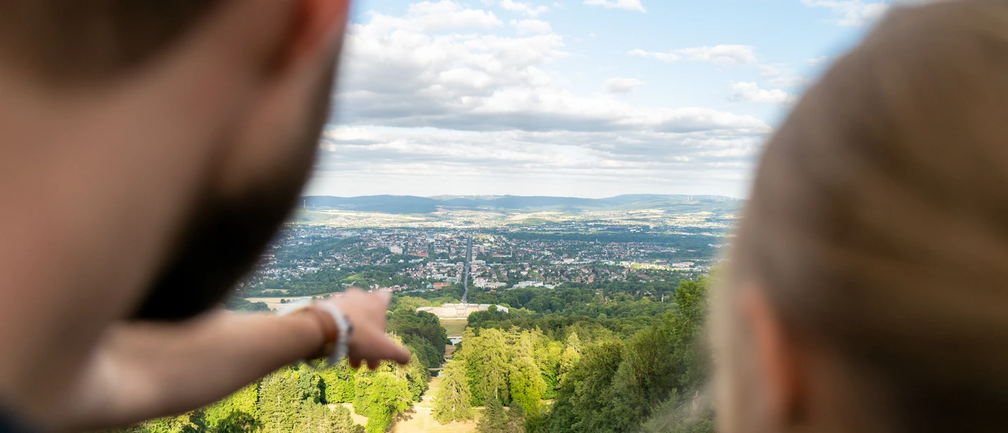 Blick von den Kaskaden über den Bergpark Wilhelmshöhe