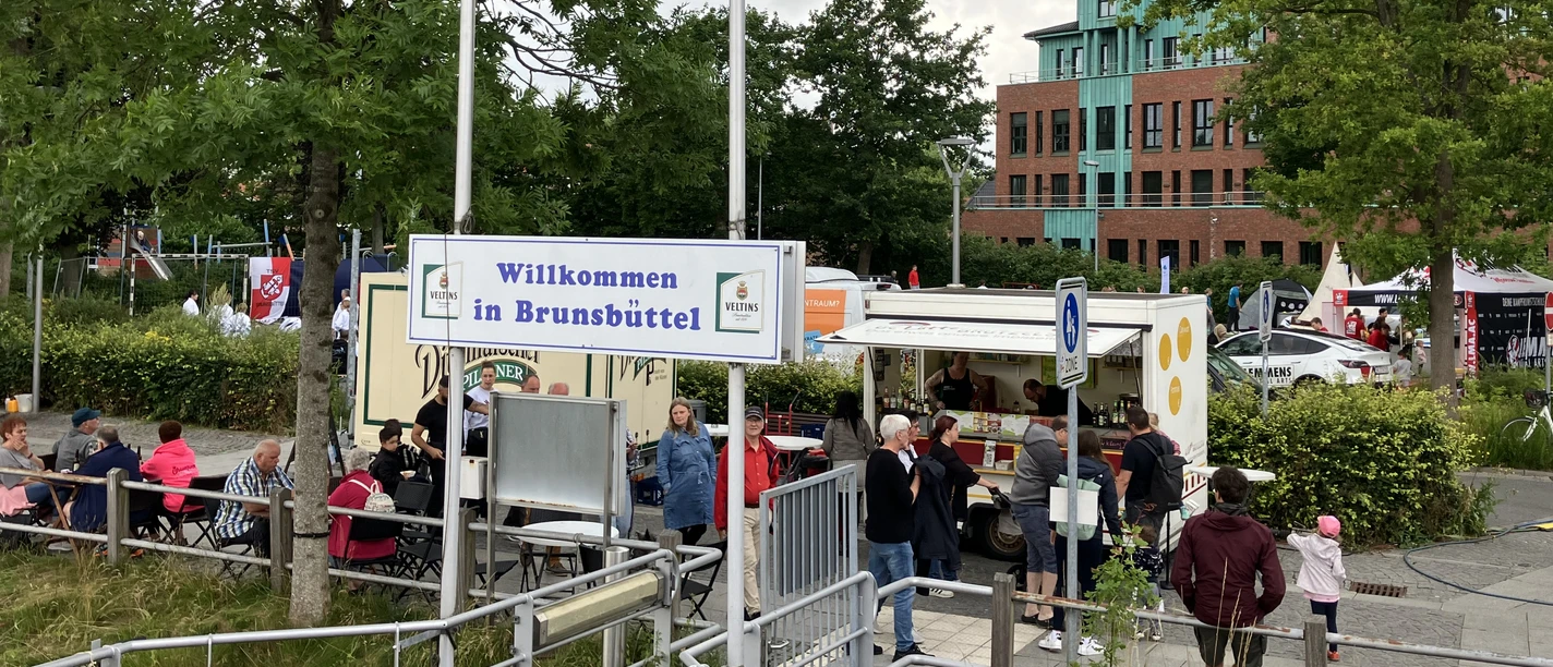 Schleusenpromenade_Imbisswagen_Brunsbüttel.jpeg