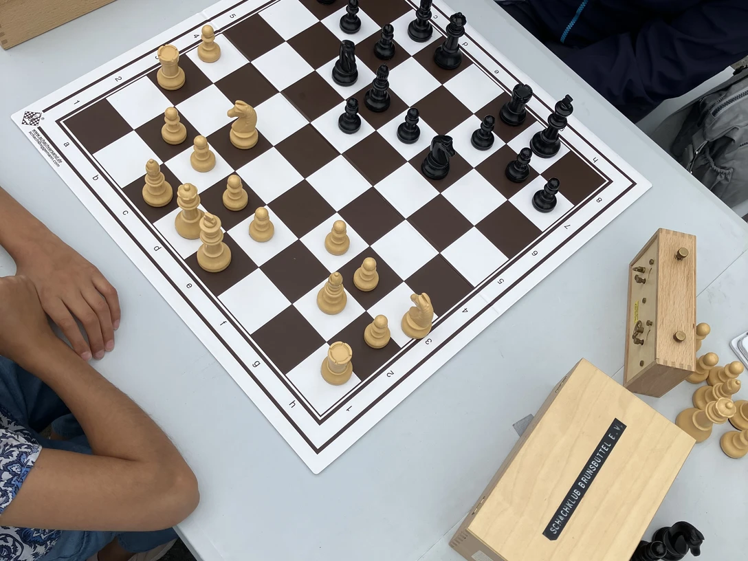 Schachbrett_Spiel_Brunsbüttel.jpeg