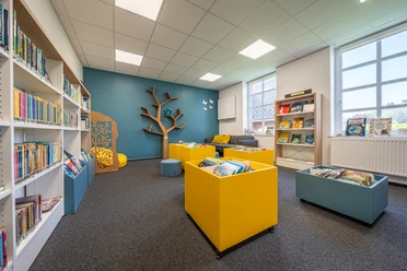 SG Bibliothek innen von Andre Jeurink.jpg Der Kinderbereich der Samtgemeindebücherei fotografiert von Andre Jeurink
