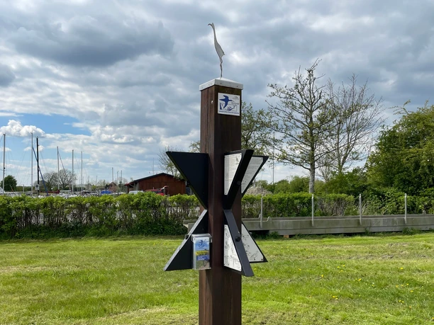 Station des Landschafts-Erkundungspfades am Vareler Hafen