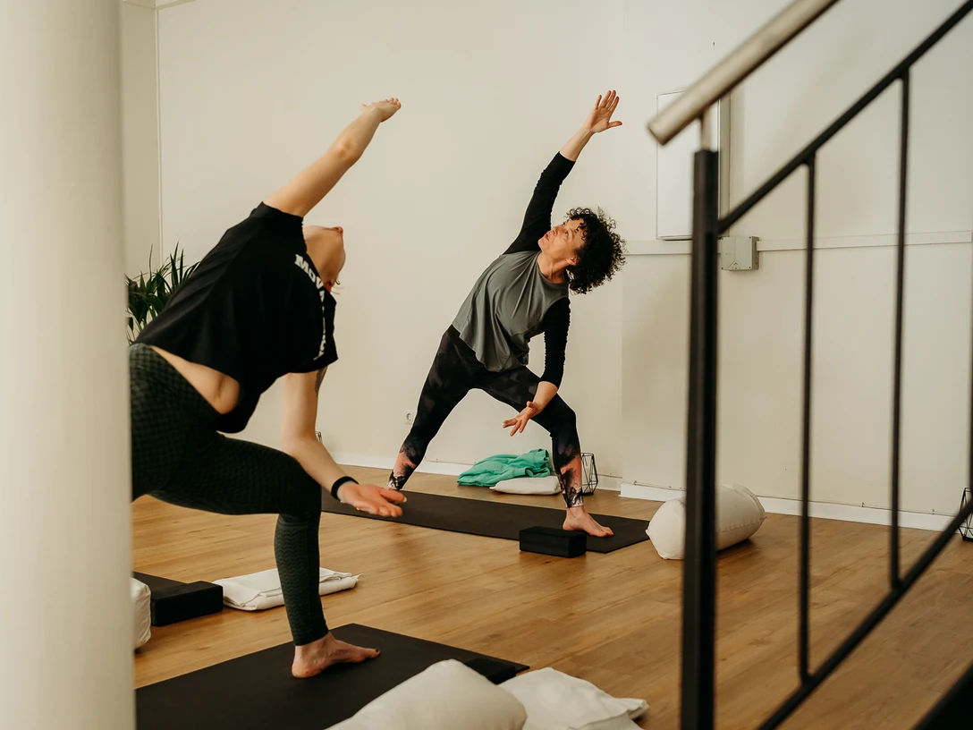 Susann Yoga im MOVA PLACE - Yoga & Co. Studio
