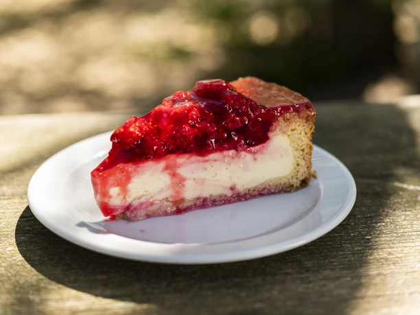 Hof an den Teichen, Kuchengenuss im Hofcafé Hof an den Teichen, Kuchengenuss im Hofcafé