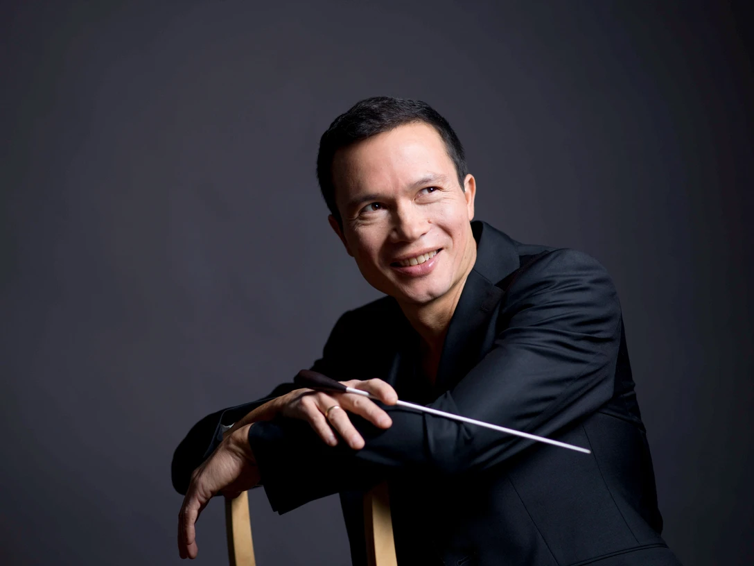 1484218670_.sd_creditpeterrigaud_2016_16.jpg Portraitfoto des Dirigenten Peter Rigaud