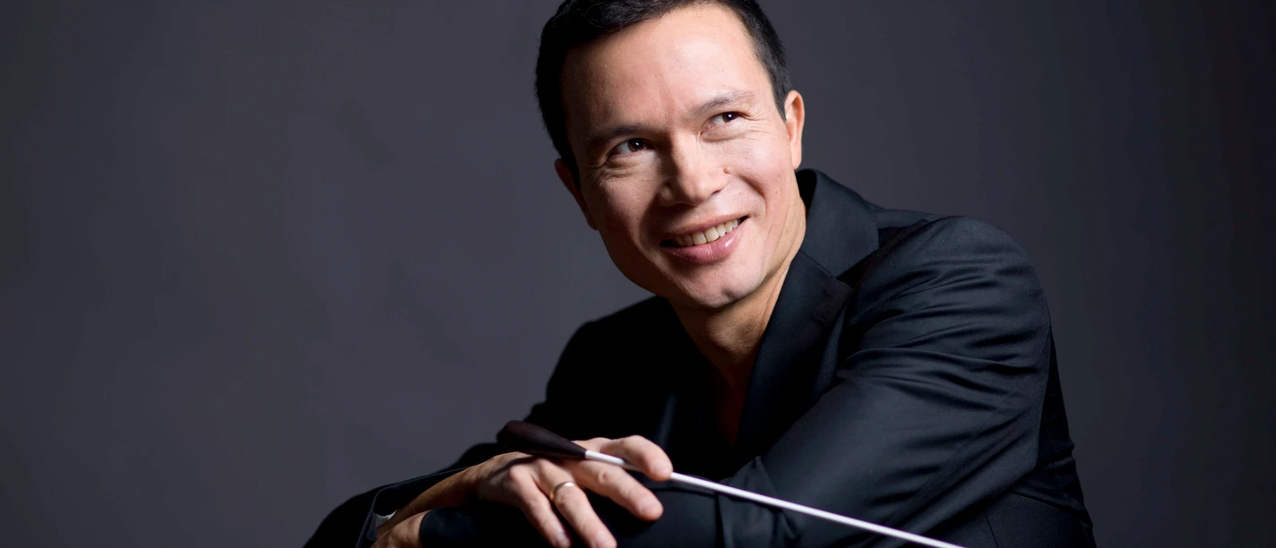 1484218670_.sd_creditpeterrigaud_2016_16.jpg Portraitfoto des Dirigenten Peter Rigaud