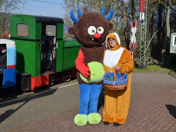 Feldbahnfahrt Ostern
