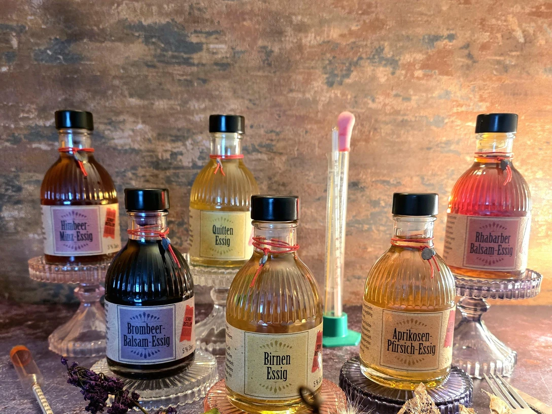 Fruchtessige von Schray's Distillery