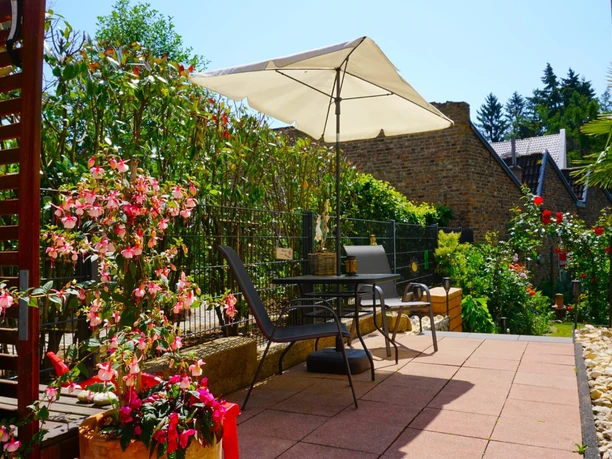 Olivenblick Terrasse.jpg
