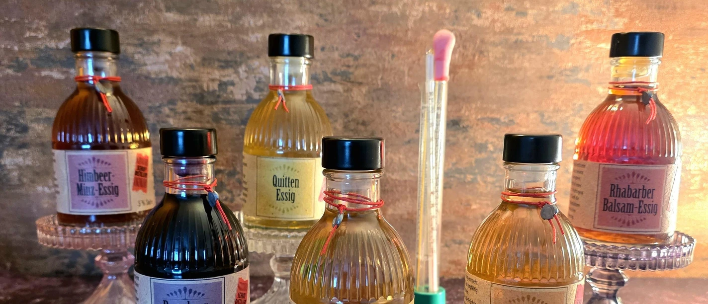 Fruchtessige von Schray's Distillery