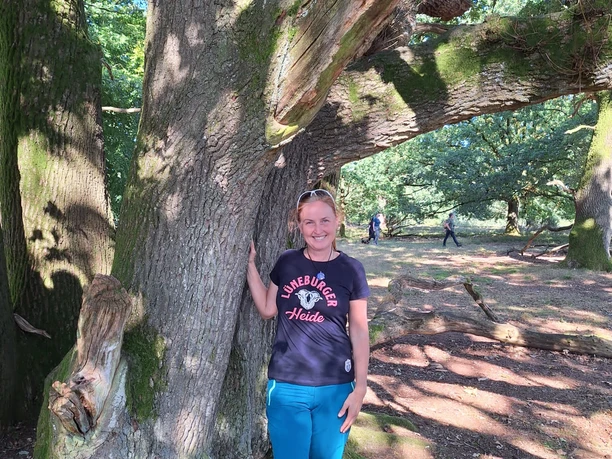 Baumyoga mit Dietlind Rodehorst im Tiefental