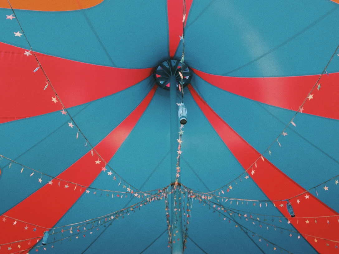 Zirkus-Workshop für Kinder und Jugendliche auf Juist.jpg Zirkus-Workshop für Kinder und Jugendliche auf Juist