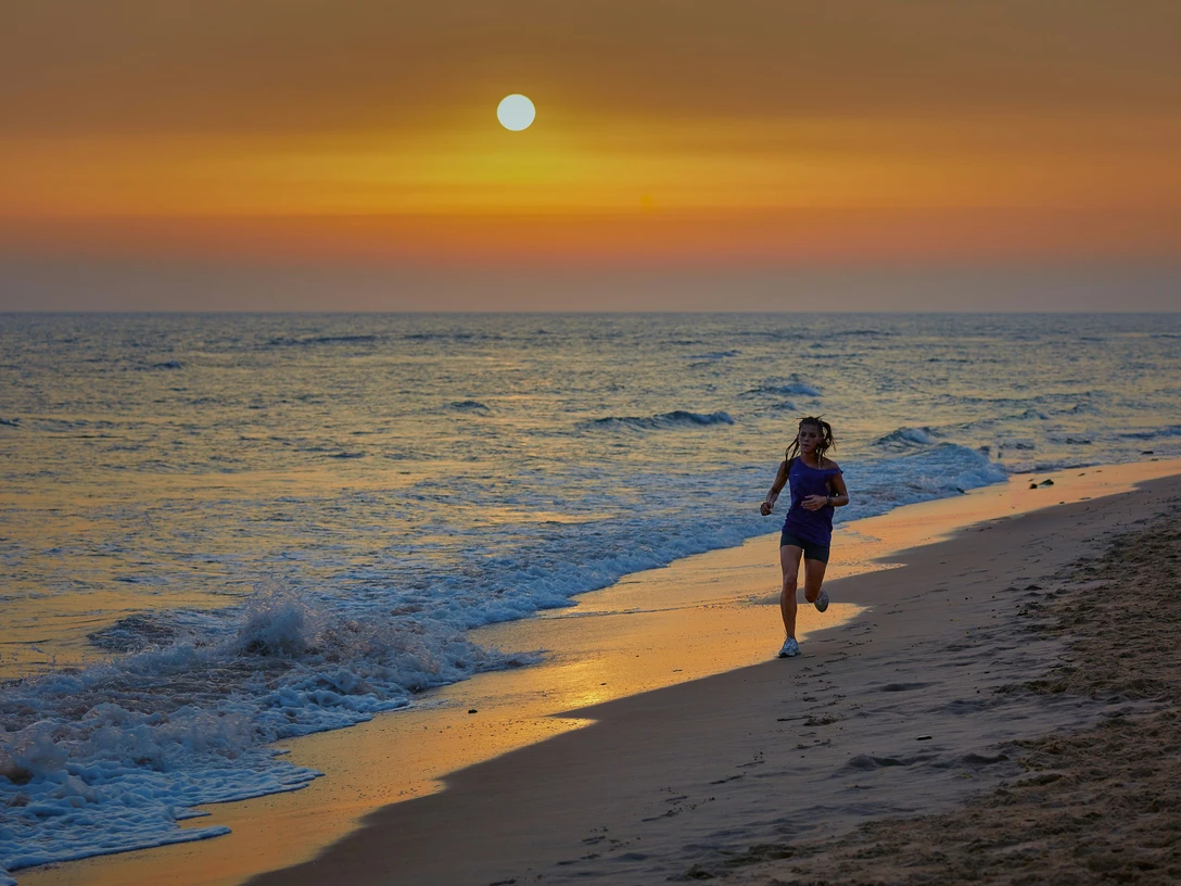 Sonnenaufgangsjoggen auf Juist.jpg Sonnenaufgangsjoggen auf Juist