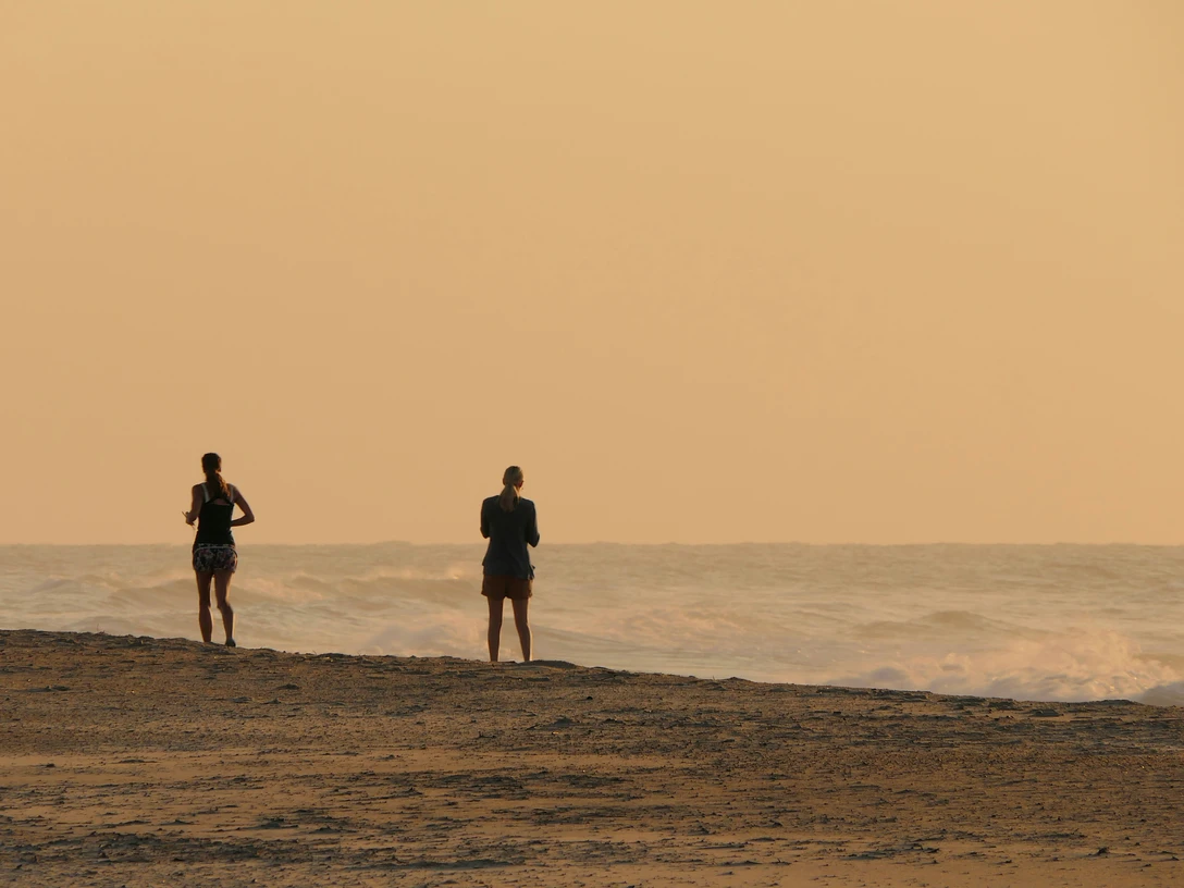 Sonnenaufgangsjoggen auf Juist.jpg Sonnenaufgangsjoggen auf Juist