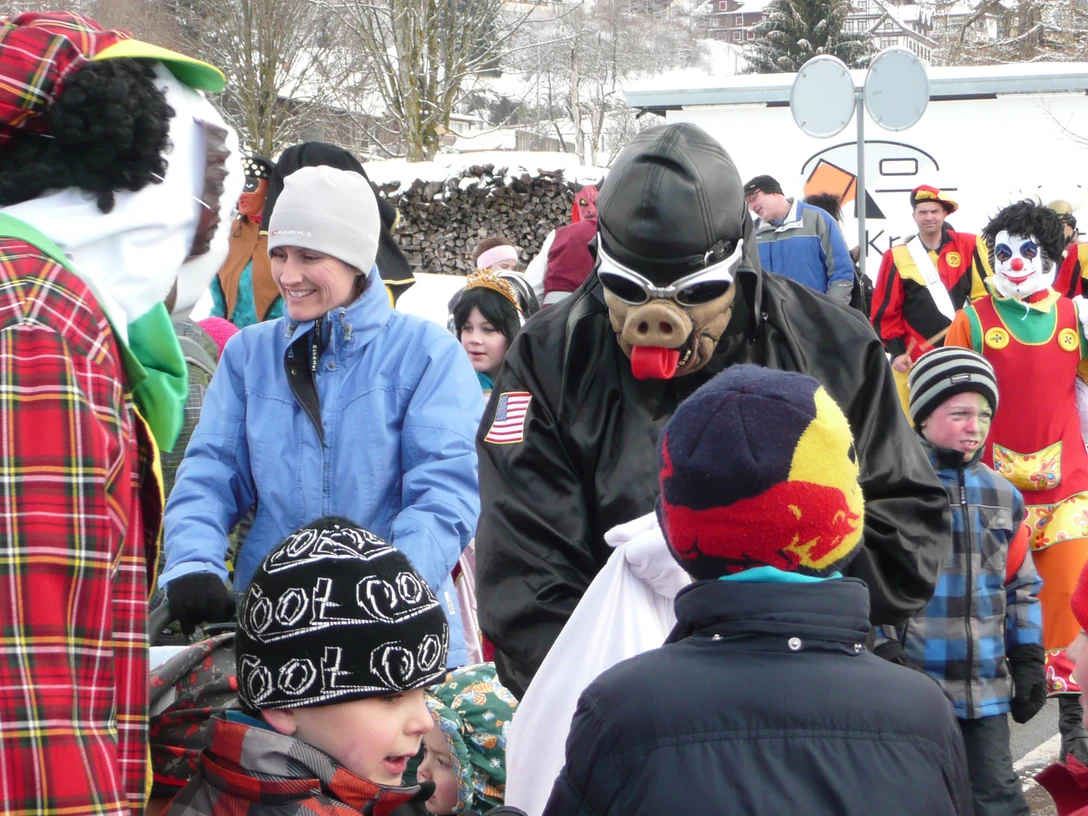 Sattel Fasnacht Kultur Erlebnisse ERM 3