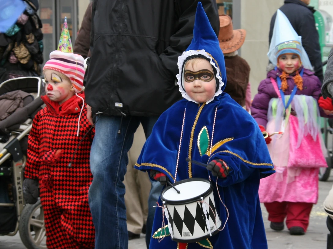 Brunner fasnacht brauchtum erlebnisregion mythen 5