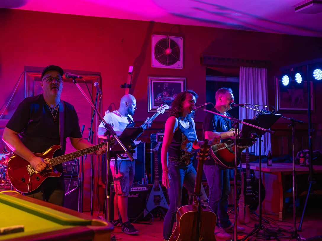 The-Spezl-Connection.jpg The Spezl Connection bei Live-Auftritt