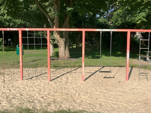 2025_Grillenstraße_groß_Kombi-Spielanlage_.jpg