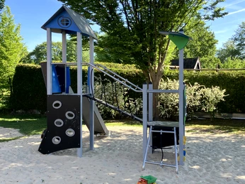 2025_Masurenstraße_Kombi-Spielanlage.jpg