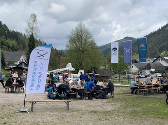 Fliegerfest am 1. Mai