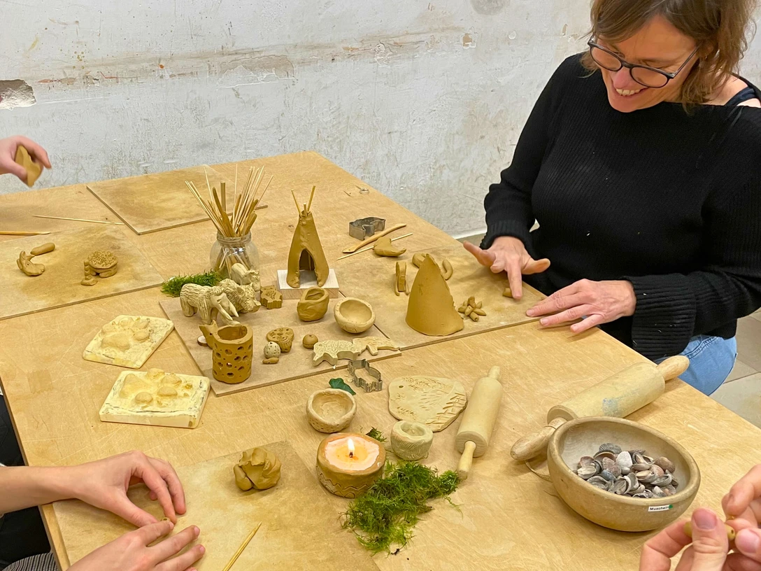 Steinzeit Atelier für Familien