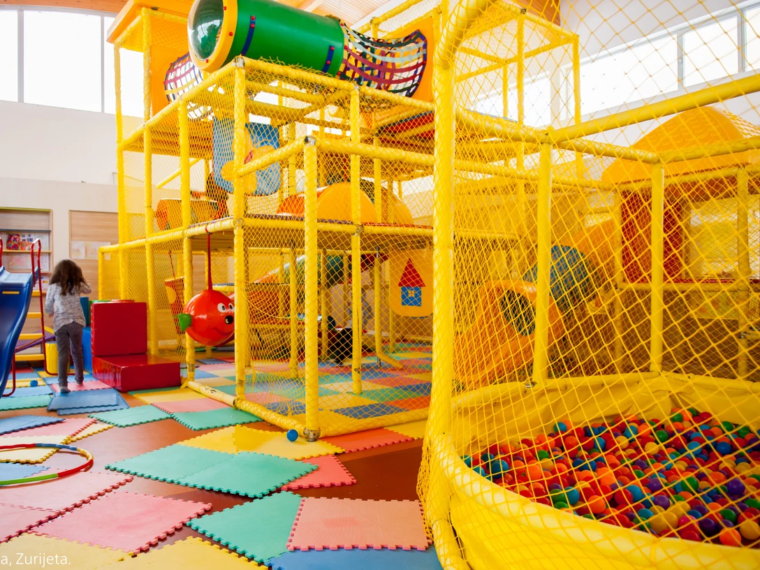 Beispielbild Indoor Spielplatz Beispielbild Indoor Spielplatz