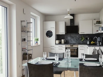 Ferienwohnung Schwalbenpflug Naumburg, Küche und Essbereich