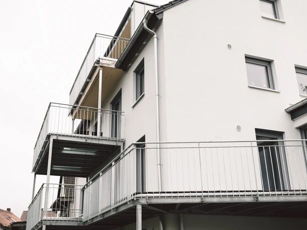 Ferienwohnungen Am Kuhberg in Naumburg mit der Ferienwohnung Habichthorst und Ferienwohnung Schwalbenpflug