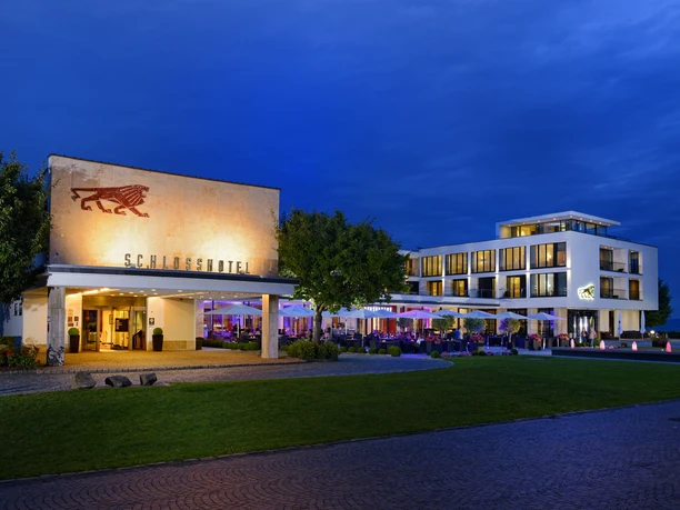 Schlosshotel von außen Schlosshotel von außen