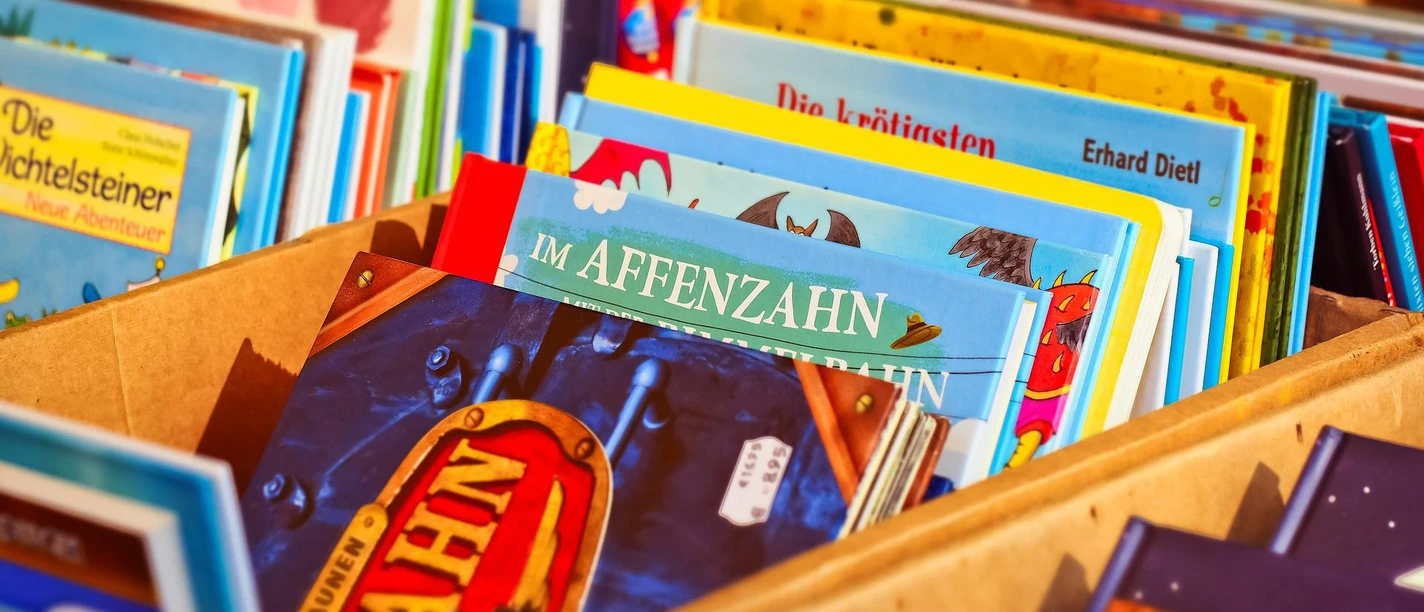 Flohmarkt Kinderbücher Pixabay