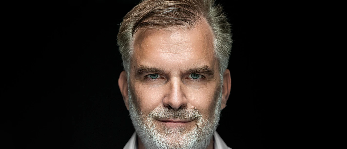 Bilder Grafik - Autorenfoto_Fotograf_Wolfgang Köhler für Kalender.JPG