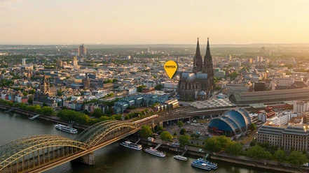 memox CGN Dom Panorama of Cologne in soft sunlight