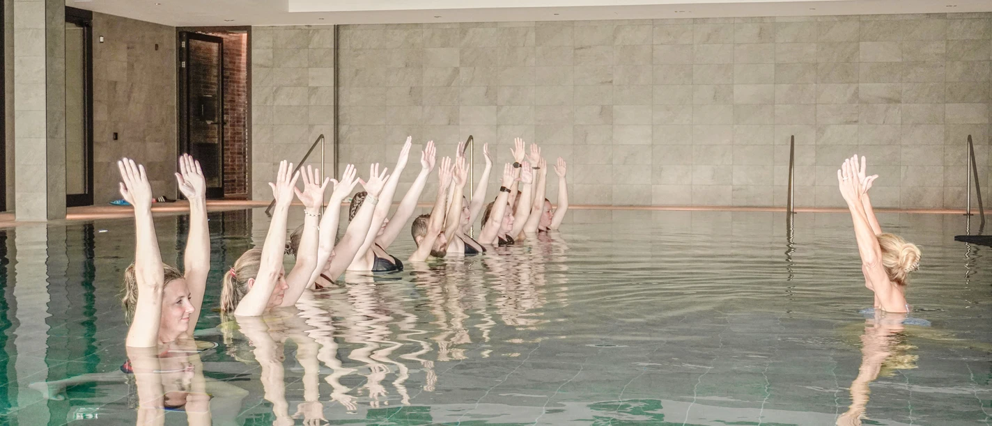 Wassergymnastik _ Yoga.jpg