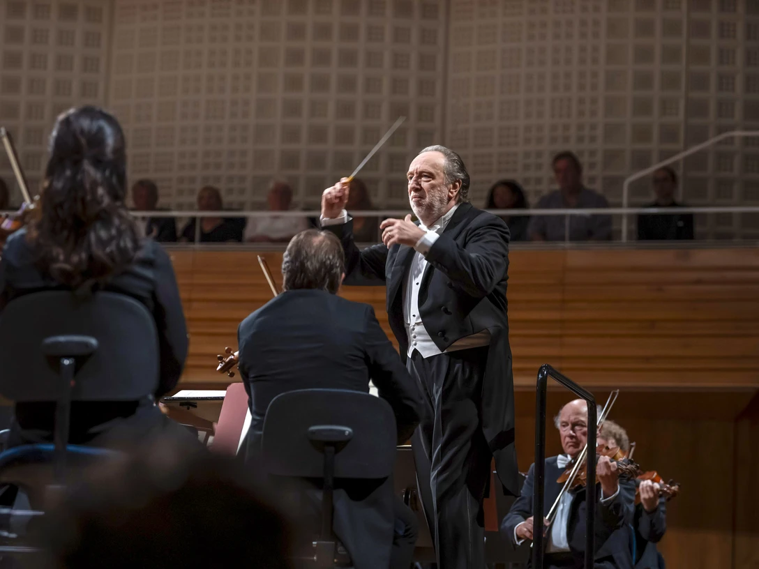 Riccardo Chailly mit dem Lucerne Festival Orchestra © Priska Ketterer/Lucerne Festival
