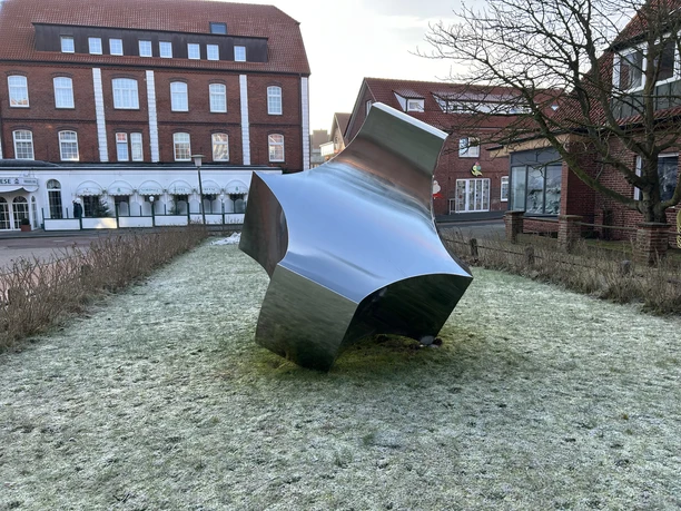 Bernd Bunk Skulptur Juist - Dreiheit - Trinity - Outdoor Kunst auf Juist (9).jpeg