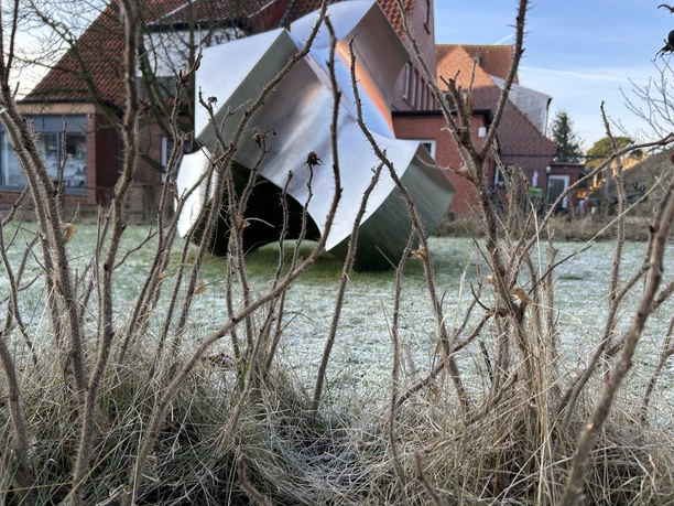 Bernd Bunk Skulptur Juist - Dreiheit - Trinity - Outdoor Kunst auf Juist (10).jpeg
