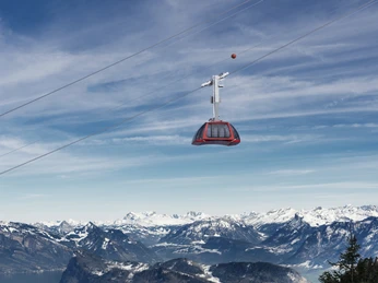 Luftseilbahn 'Dragon Ride' Pilatus-Bahnen: Luftseilbahn 'Dragon Ride'