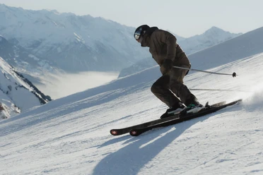 Winter Skigebiet Brienzer Rothorn Eisee Soerenberg Yannick Roeoesli (18)