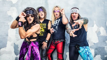 Steel Panther Wall 22 (Photo by Dave Jackson) klein.jpg