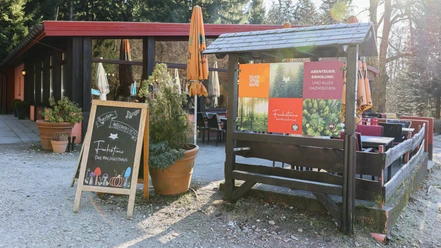 Aussenansicht mit Terrasse